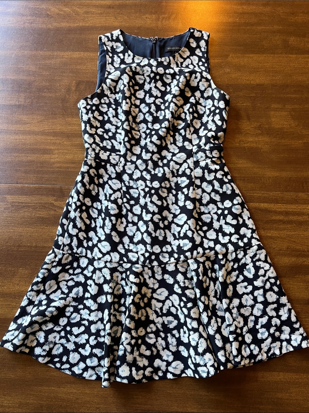 Banana Republic Sleeveless Dress, Size 2